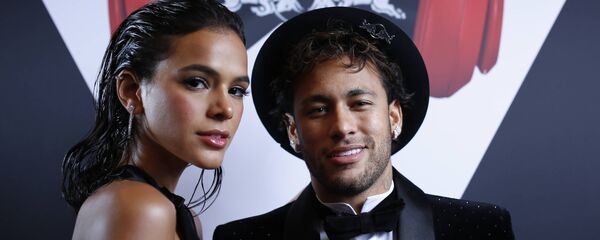 Brazilian footballer Neymar Jr. has celebrated his 26th birthday in style with girlfriend Bruna Marquezine and alongside compatriots Gabriel Jesus and Ronaldo at the lavish Pavillon Cambon in Paris Brazilian footballer Neymar Jr. has celebrated his 26th birthday in style with girlfriend Bruna Marquezine and alongside compatriots Gabriel Jesus and Ronaldo at the lavish Pavillon Cambon in Paris - اسپوتنیک افغانستان