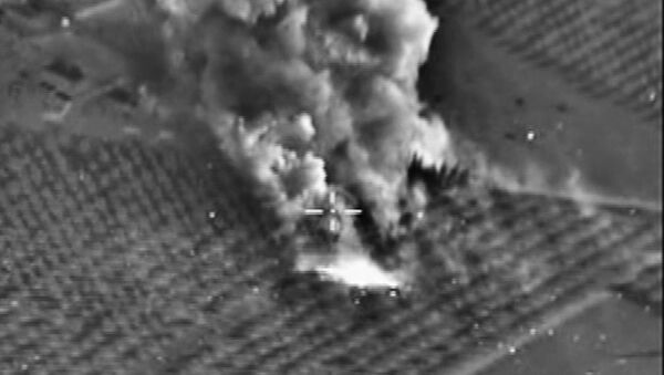بمباران پناهگاه ستیزه جویان در سوریه با بمب یک و نیم تُنی + ویدیو - اسپوتنیک افغانستان  