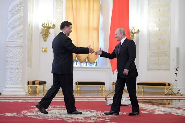 ولادیمیر پوتین، رئیس جمهور روسیه و شی جین‌پینگ، رئیس جمهور چین – کاخ کرملین، مسکو - اسپوتنیک افغانستان  