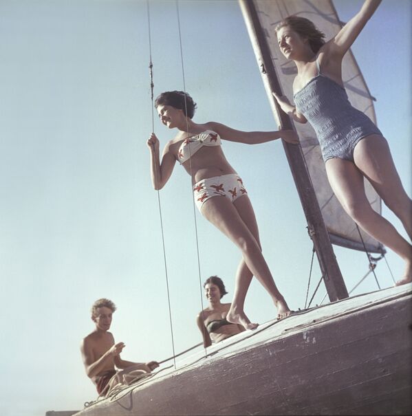 سفر در کشتی، سال ۱۹۶۳ - اسپوتنیک افغانستان  