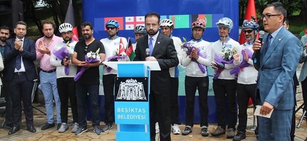 از هرات تا استانبول؛ لاجوردی ها به مقصد رسیدند از هرات تا استانبول؛ لاجوردی ها به مقصد رسیدند - اسپوتنیک افغانستان