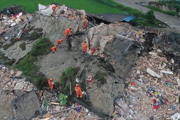 ولایت سیچوآن چین پس از زلزله ویرانگر - اسپوتنیک افغانستان  