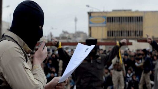 افراد مسلح داعش 60 تن از طرفداران خود را به اتهام جاسوسی اعدام کرده اند - اسپوتنیک افغانستان  