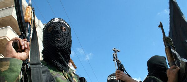 تروریستان داعش چهارده آموزگار و کارمند معارف را در ننگرهار ربودند تروریستان داعش چهارده آموزگار و کارمند معارف را در ننگرهار ربودند - اسپوتنیک افغانستان