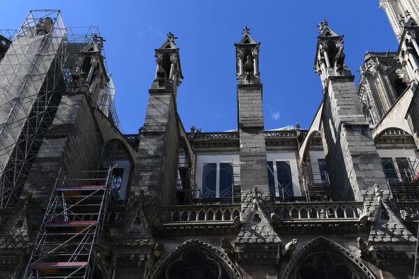بازسازی کلیسای نوتردام پاریس پس پس از آتش‌سوزی - اسپوتنیک افغانستان  