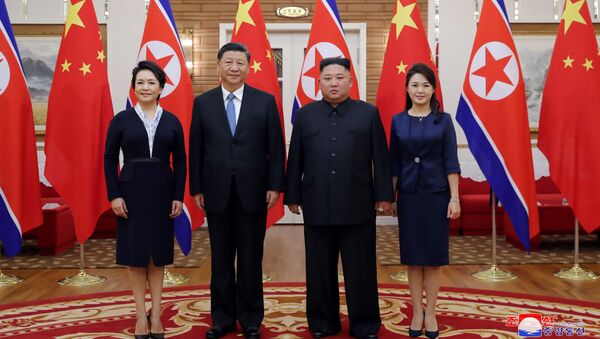 دیدار شی جین‌پینگ، رئیس جمهور چین و کیم جونگ اون، رهبر کوریای شمالی - اسپوتنیک افغانستان  