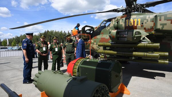 وزیر دفاع روسیه: ۳۰۰ نوع تسلیحات روسی مدرنیزه شده اند - اسپوتنیک افغانستان  