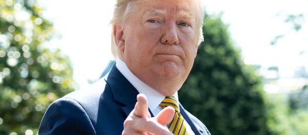 هدیه عجیب ترامپ به عمران خان + عکس  هدیه عجیب ترامپ به عمران خان + عکس - اسپوتنیک افغانستان