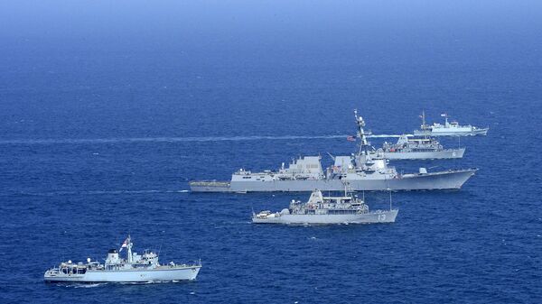 Корабли США и Великобритании во время учения в Персидском заливе - اسپوتنیک افغانستان  