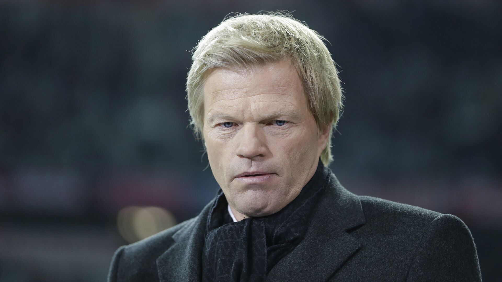 Former Bayern Munich goalkeeper and TV sports moderator Oliver Kahn is waiting for an interview prior to the soccer Champions League group F match between FC Bayern Munich and OSC Lille in Munich, Germany, Wednesday, Nov. 7, 2012 - اسپوتنیک افغانستان  , 1920, 26.08.2022