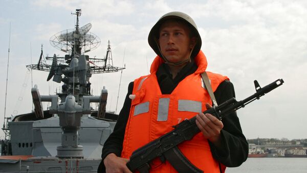 کشتی روسی، نظارت بر کشتی جنگی امریکایی در بحیره سیاه را آغاز کرد - اسپوتنیک افغانستان  
