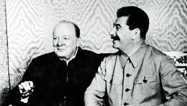استالین چرچیل را توسط پست کارت تبریکی غافلگیر کرد - اسپوتنیک افغانستان  