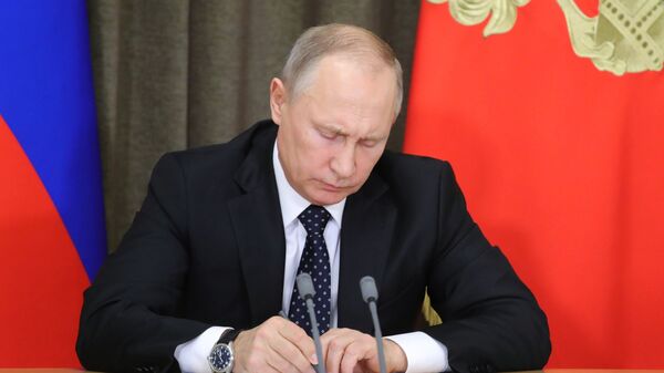 Президент РФ В. Путин провел совещание по вопросам обеспечения технического переоснащения Вооруженных сил - اسپوتنیک افغانستان  