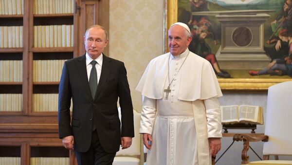 پاپ فرانسیس به پوتین: برایت دعا می‌کنم - اسپوتنیک افغانستان  