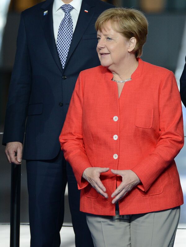 آنگلا مرکل، صدراعظم آلمان در نشست سران کشورهای عضو ناتو - بروکسل  - اسپوتنیک افغانستان  