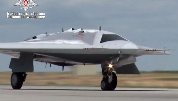 با طیاره بی پیلوت نو  S-70کمتر محسوس روسیه آشنا شوید - اسپوتنیک افغانستان  
