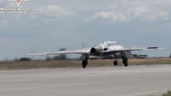 اولین پرواز شکار‌چی؛ جنگنده مدرن و بدون سرنشین روسی  - اسپوتنیک افغانستان  
