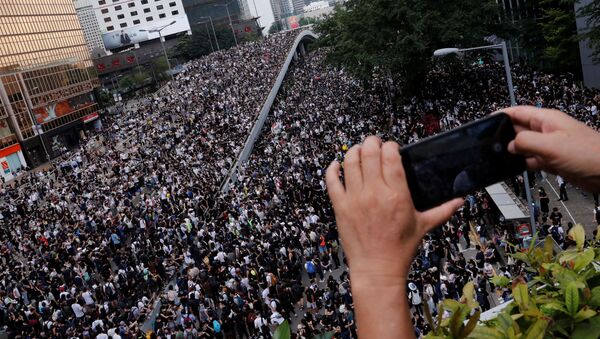  تظاهرات 1.7 میلیونی در هنگ‌کنگ + ویدیو  - اسپوتنیک افغانستان  