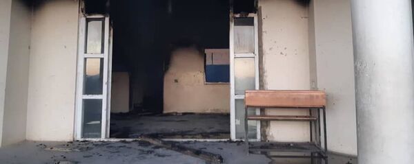 وزارت داخله: طالبان یک مکتب دختران را آتش زده اند وزارت داخله: طالبان یک مکتب دختران را آتش زده اند - اسپوتنیک افغانستان