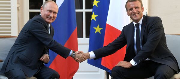 گفت و گوی تیلیفونی پوتین با ماکرون درباره ایران، سوریه و لیبیا گفت و گوی تیلیفونی پوتین با ماکرون درباره ایران، سوریه و لیبیا - اسپوتنیک افغانستان