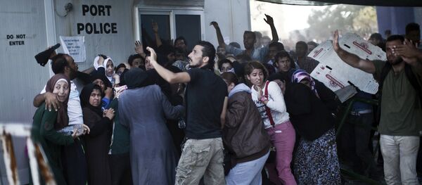 کشته شدن یک مهاجر افغانستانی در درگیری میان مهاجران در یونان کشته شدن یک مهاجر افغانستانی در درگیری میان مهاجران در یونان - اسپوتنیک افغانستان