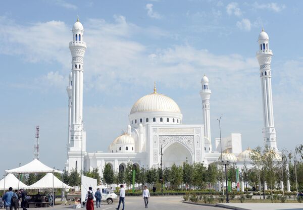 افتتاح مسجد  افتخار مسلمانان با نام حضرت محمد (ص) در شالی چچن
 - اسپوتنیک افغانستان  
