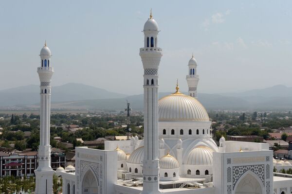 افتتاح مسجد  افتخار مسلمانان با نام حضرت محمد (ص) در شالی چچن
 - اسپوتنیک افغانستان  