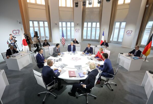 رهبران کشور های شرکت کننده در نشست جی 7 در فرانسه - اسپوتنیک افغانستان  