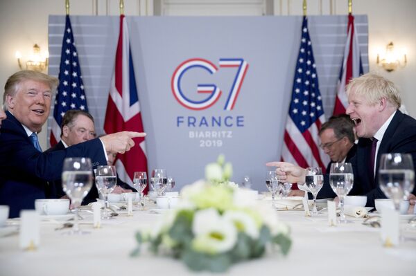 دونالد ترامپ و نخست وزیر انگلیس در نشست سران جی 7 در فرانسه - اسپوتنیک افغانستان  