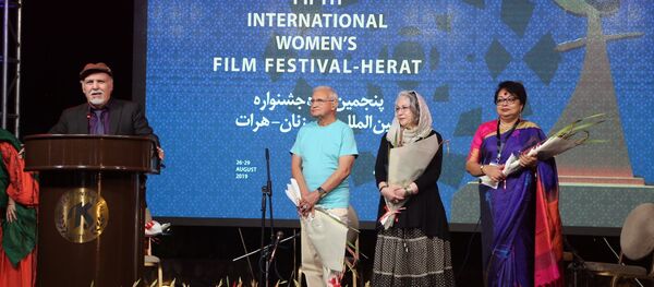 پنجمین جشنواره جهانی فلم زنان-هرات در کابل برگزار شد پنجمین جشنواره جهانی فلم زنان-هرات در کابل برگزار شد - اسپوتنیک افغانستان