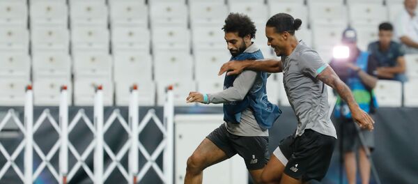 فن دایک     Футбол. Суперкубок УЕФА. Тренировка судей فن دایک     Футбол. Суперкубок УЕФА. Тренировка судей - اسپوتنیک افغانستان