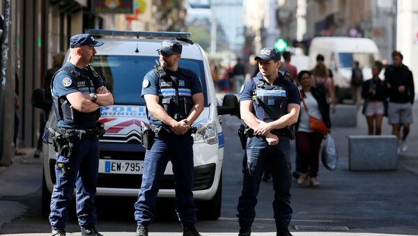 بازداشت هفت تن به ظن سازماندهی حمله تروریستی در فرانسه - اسپوتنیک افغانستان  