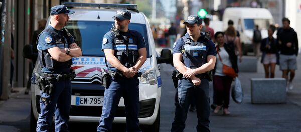 حمله با چاقو در شهر لیون فرانسه قربانی گرفت  - اسپوتنیک افغانستان  