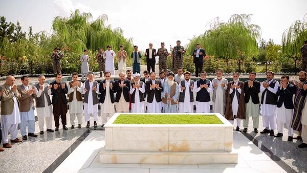بدهی ملیونی مقبرۀ برهان‌الدین ربانی به برشنا - اسپوتنیک افغانستان  