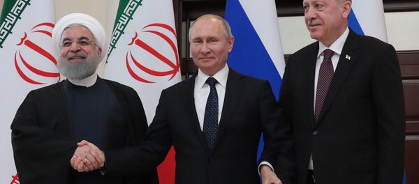 اشاره جالب پوتین به آیه قرآن در نشست با اردوغان و روحانی + ویدیو اشاره جالب پوتین به آیه قرآن در نشست با اردوغان و روحانی + ویدیو - اسپوتنیک افغانستان