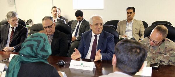 خلیلزاد: طالبان باید تضمن دهند که زندانیان شان پس از آزادی به خط جنگ بر نمی گردند خلیلزاد: طالبان باید تضمن دهند که زندانیان شان پس از آزادی به خط جنگ بر نمی گردند - اسپوتنیک افغانستان