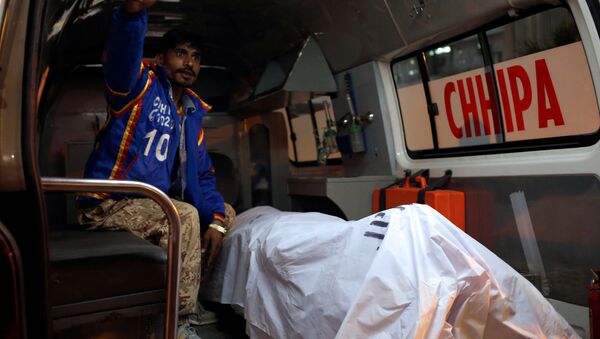 حادثه ترافیکی در پاکستان 37 کشته و زخمی برجا گذاشت  - اسپوتنیک افغانستان  