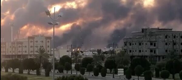  مقامات سعودی: کار بازسازی تاسیسات آرامکو ممکن است ماه ها طول بکشد  - اسپوتنیک افغانستان  