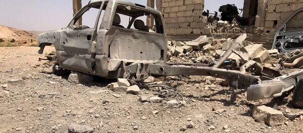 بازدید خبرنگاران از غار متعلق به گروه تروریستی داعش در سوریه + ویدیو بازدید خبرنگاران از غار متعلق به گروه تروریستی داعش در سوریه + ویدیو - اسپوتنیک افغانستان