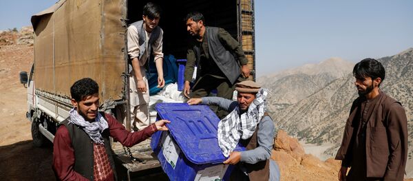 مواد انتخاباتی 21 ولایت تا پایان امروز به کابل می رسد - اسپوتنیک افغانستان  