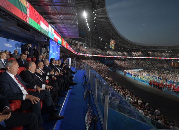 ولادیمیر پوتین، رئیس جمهور روسیه در مراسم اختتامیه دومین دوره بازیهای اروپایی 2019 - بلاروس
 - اسپوتنیک افغانستان  