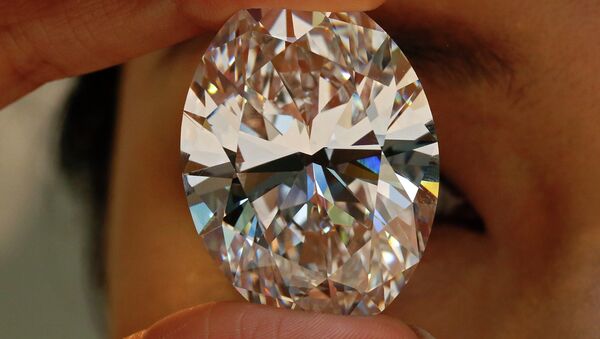 گران ترین الماس جهان در هنگ کنگ به فروش گذاشته شد - اسپوتنیک افغانستان  
