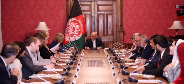 دیدار رئیس‌جمهور غنی با هیات مجلس سنای امریکا  - اسپوتنیک افغانستان  