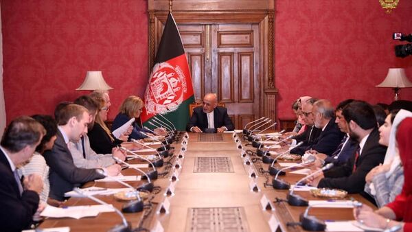 دیدار رئیس‌جمهور غنی با هیات مجلس سنای امریکا  - اسپوتنیک افغانستان  