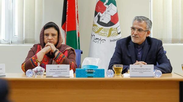 سفیر ایران با رئیس کمیسیون مستقل انتخابات دیدار کرد - اسپوتنیک افغانستان  