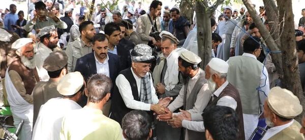 رئیسجمهور غنی به ننگرهار رفت تا با مردم غم شریکی کند رئیسجمهور غنی به ننگرهار رفت تا با مردم غم شریکی کند - اسپوتنیک افغانستان