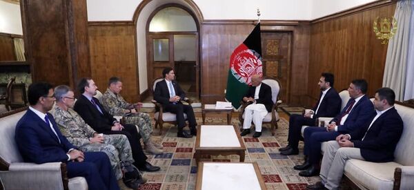 دیدار اشرف غنی با وزیر دفاع امریکا  دیدار اشرف غنی با وزیر دفاع امریکا  - اسپوتنیک افغانستان