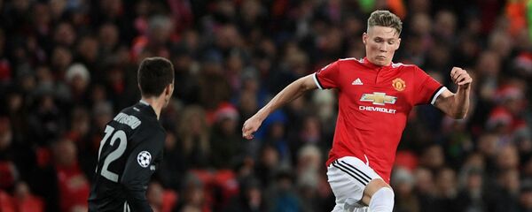 مک تامینی بازیکن منچستریونایتد   Футбол. Лига чемпионов. Матч Манчестер Юнайтед - ЦСКА - اسپوتنیک افغانستان  