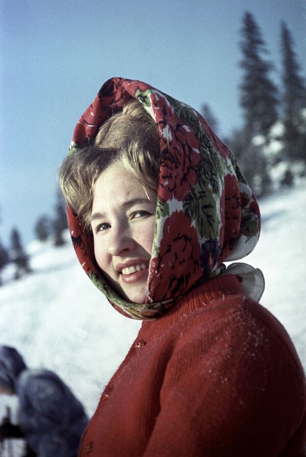 آشنایی با لباس زمستانی زنان از دوره اتحاد جماهیر شوروی - اسپوتنیک افغانستان  