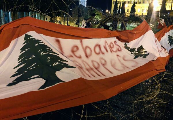 تظاهرات گسترده ضد دولتی - شهر بیروت، پایتخت لبنان - اسپوتنیک افغانستان  